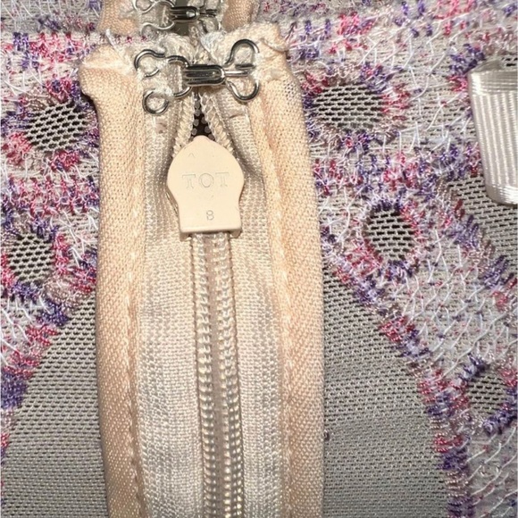 Honey Punch Beige Purple Floral Embroidered Long Sleeve V Neck Bodysuit - Picture 6 of 12